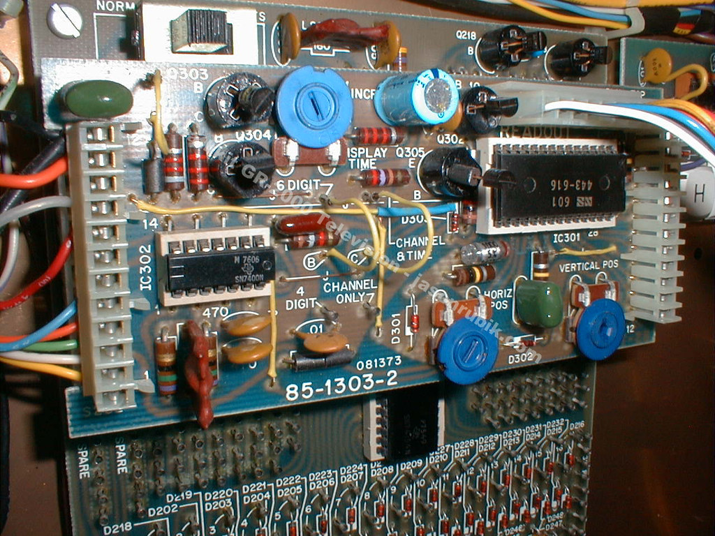 Figure 14 — The readout board in a built set, Heath part 85-1303-2. The silk screen names the options that are set with jumpers: 4 DIGIT, 6 DIGIT, CHANNEL ONLY, CHANNEL & TIME, HORIZ POS and VERTICAL POS.