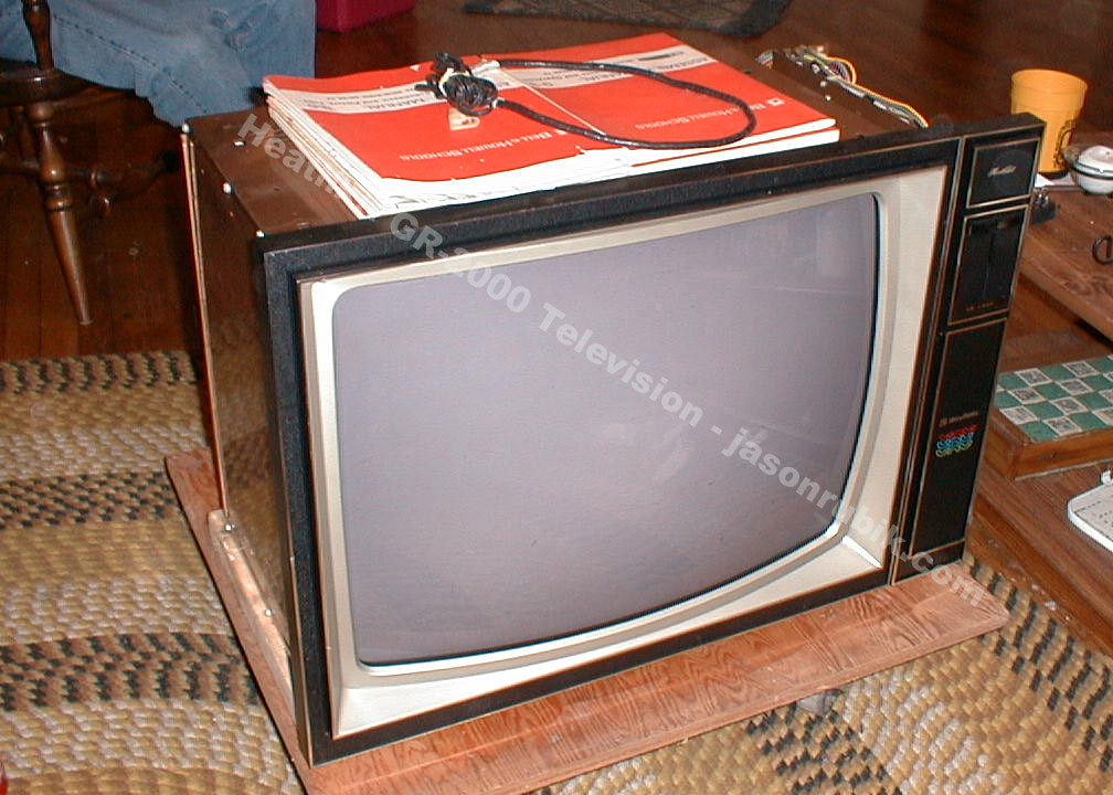 GR-2000 Color Television